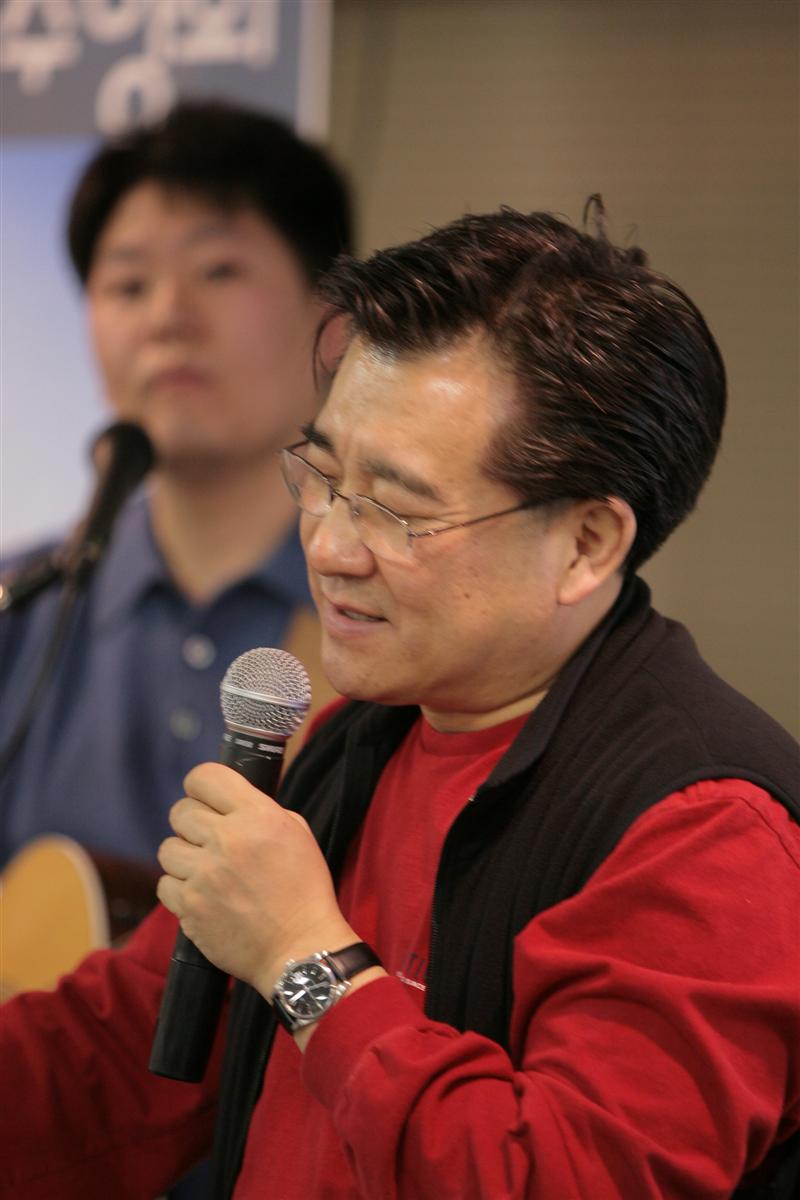 IMG_9067 (Custom).jpg